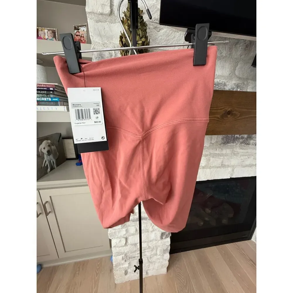 Nike Zenvy Women's Red Stardust High-Waisted 20.5cm Biker Shorts Size XS
